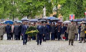 adunata biella alzabandiera