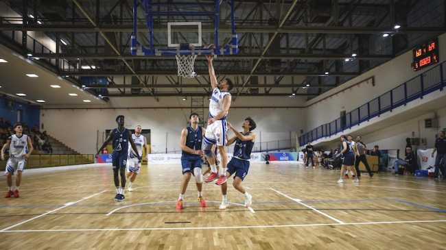 basket college novara canestro