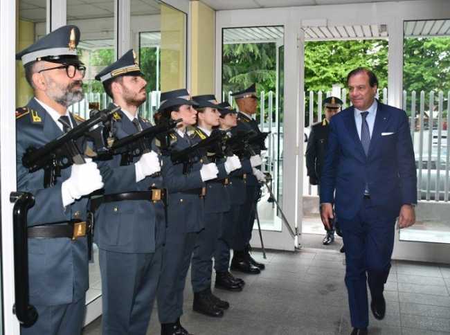 biella finanza ministro leo