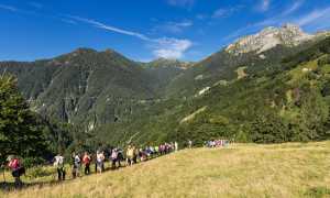 escursionisti camminata sentiero montagna turisti Musica in quota Concerti ed escursioni Piemonte ph. Marco Benedetto Cerini 25