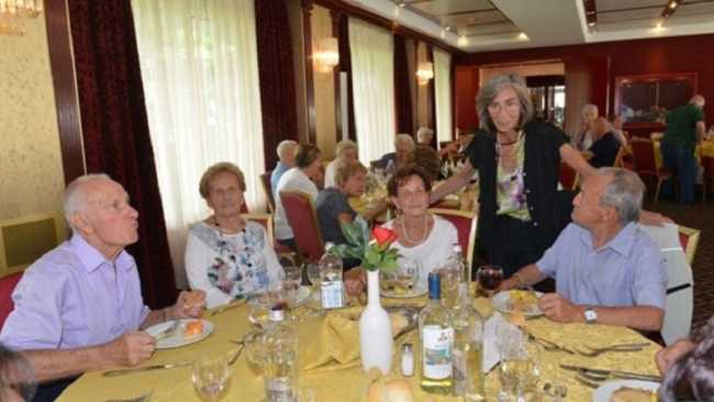 pranzo anziani bierlla