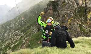 soccorso ferito in terra corda verricello elicottero