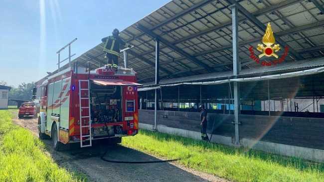 vigili del fuoco incendio impianto fotovoltaico a