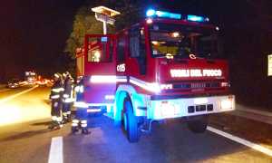 vigili fuoco superstrada notte