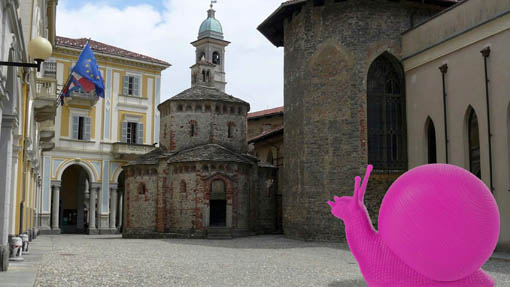 cracking art piazza duomo 2