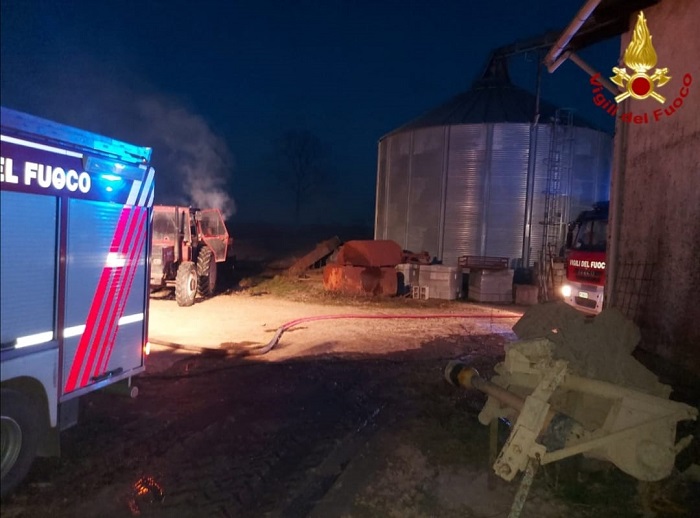 Incendio cascina a Balocco