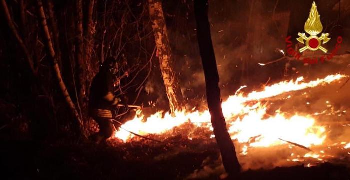 Manomessa da vandali la pompa utilizzata per alimentare la vasca dei Vigili del Fuoco